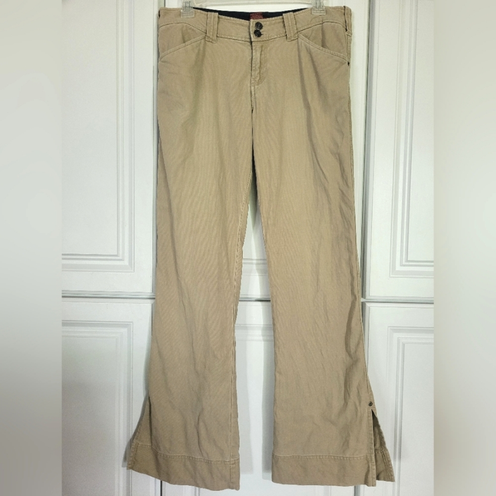 Periscope Women's Khaki Pants, Size 7, Low Rise, FLAWS (SEE PHOTOS)